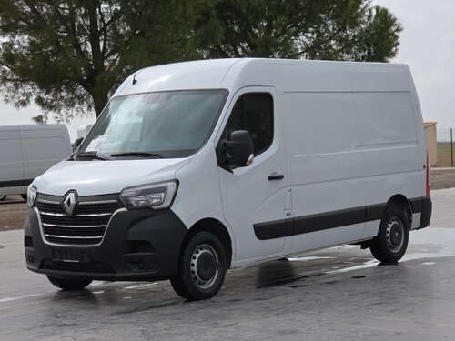 Renault Master 135PK Closed box van