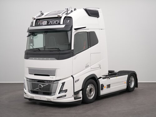 Volvo FH16 780 4X2 Vetopöytäauto
