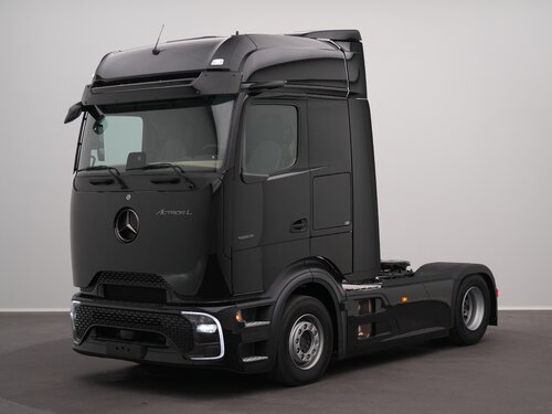 Mercedes Actros 1853 4X2 Тягач