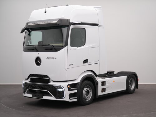 Mercedes Actros L 1853 4X2 Тягач