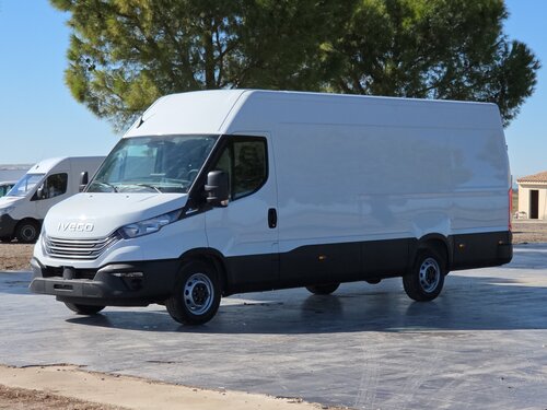Iveco Daily 35S18 Furgoneta cerrada