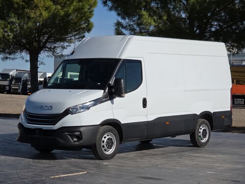 Iveco Daily 35S18 Minibussar skåpbilar