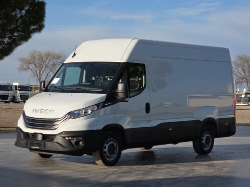 Iveco Daily 35S18 Furgoneta cerrada