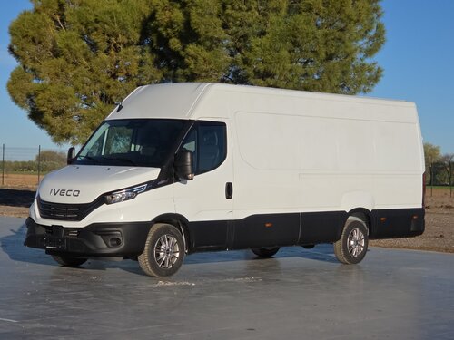 Iveco Daily 35S21 Furgoneta cerrada