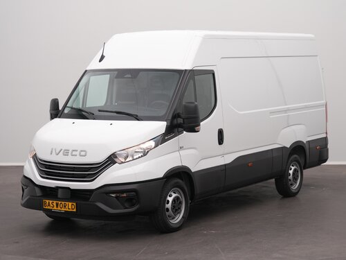 Iveco Daily 35S18 Closed box van