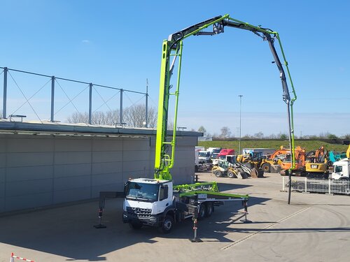 Mercedes Arocs 2840 6X4 Zoomlion бетононасос