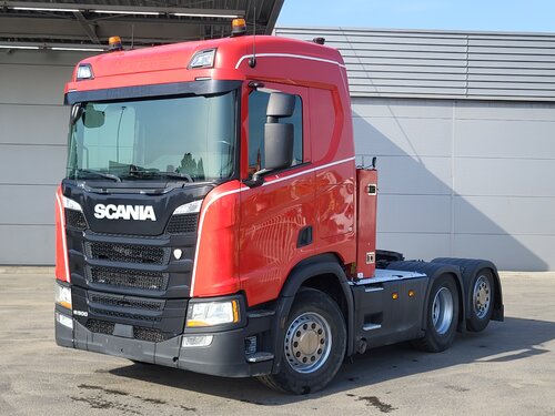  R500 6X2 tegljač