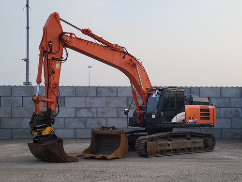 Hitachi ZX300 LC -6 верижен багер