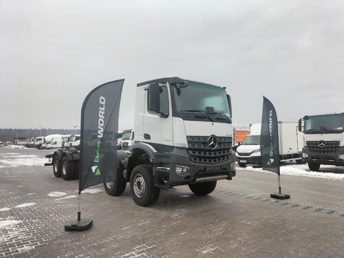 Mercedes Arocs 4451 8X4 Châssis camion