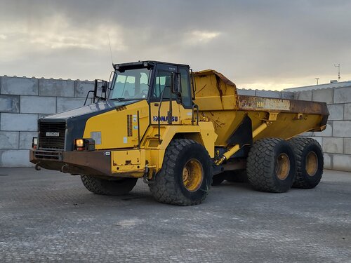 Komatsu HM300-2 Wozidła budowlane