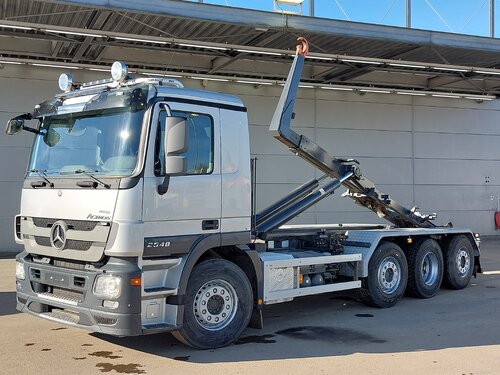 Mercedes Actros 2548 8X2 AJK Lastbil med kroklyft