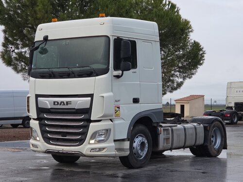 DAF XF 530 4X2 tegljač