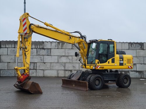 Komatsu PW180 -7E0 Wheeled excavator
