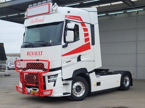 Renault T 480 4X2 وحدات الجر