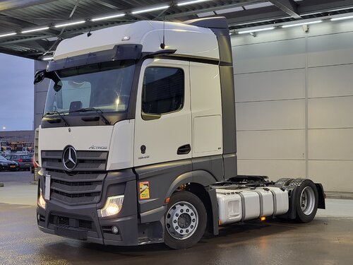 Mercedes Actros 1845 4X2 Тягач