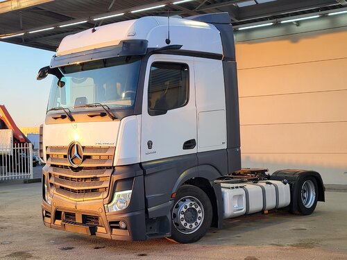 Mercedes Actros 1845 4X2 Trekker