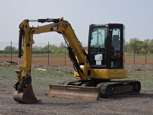 Caterpillar 305 E2