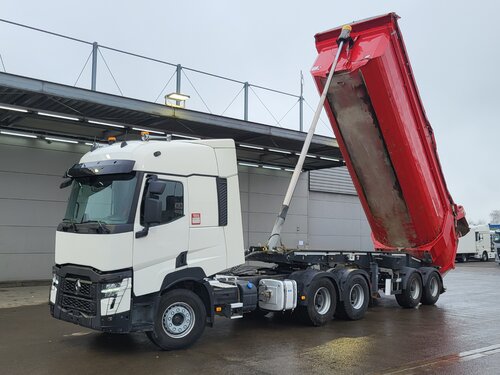 Tractor Unit and Semi Trailer
