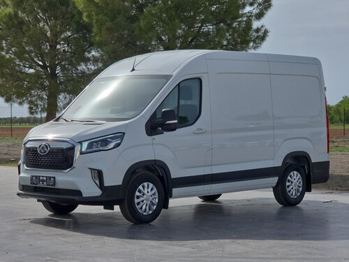 Maxus eDeliver 9 Closed box van