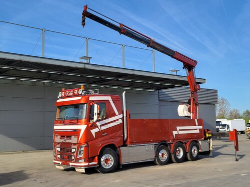 Volvo FH16 750 8X2 شاحنات مسطحة