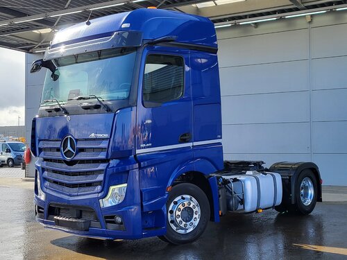 Mercedes Actros 1846 4X2 Тягач
