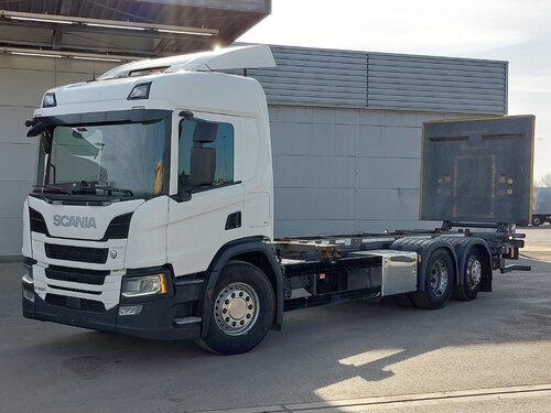 P500 6X2 Saxas Camion à Caisse Mobile