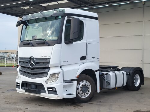 Mercedes Actros 1843 4X2 Тягач