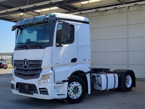 Mercedes Actros 1843 4X2 Тягач