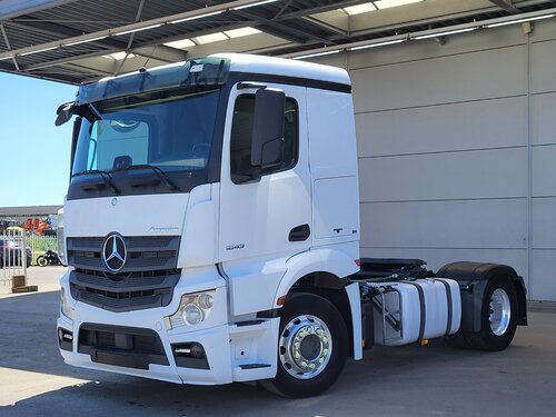 Mercedes Actros 1843 4X2 Trekker