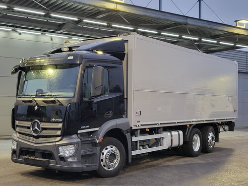 Mercedes Antos 2546 6X2 Ewers Грузовик с кузовом-фургоном