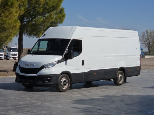 Iveco Daily 35S16 Furgoneta cerrada