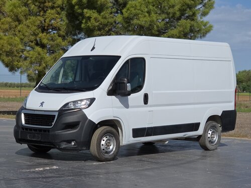 Peugeot Boxer 140PK Duba închisă