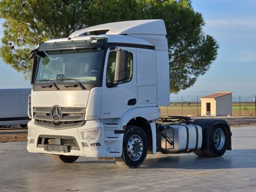 Mercedes Actros 1843 4X2 Тягач