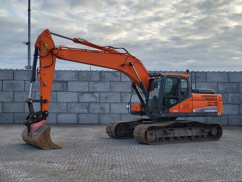 Doosan DX225 LC-5 Rupsgraafmachine