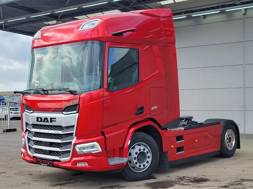DAF XD 450 4X2 Vetopöytäauto