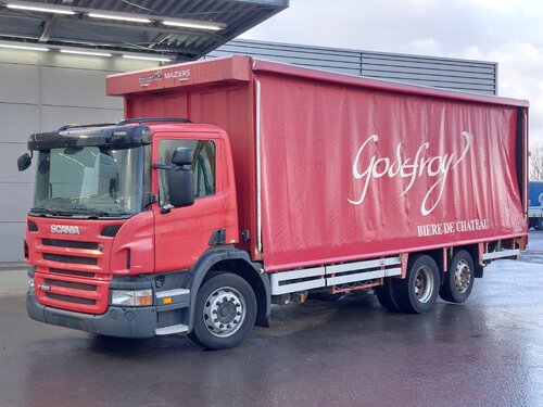  P280 6X2 Camion rideaux coulissants