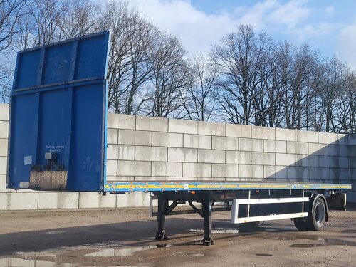 Fruehauf Flatbed trailer