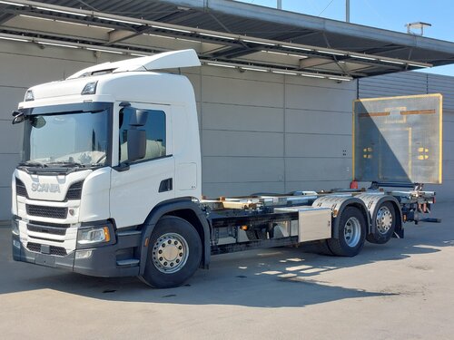  P500 6X2 Saxas Camion à Caisse Mobile