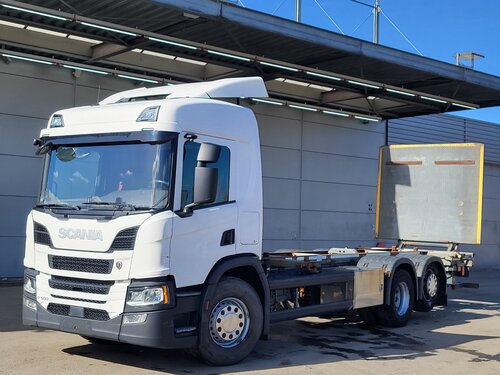  P500 6X2 Camion à Caisse Mobile