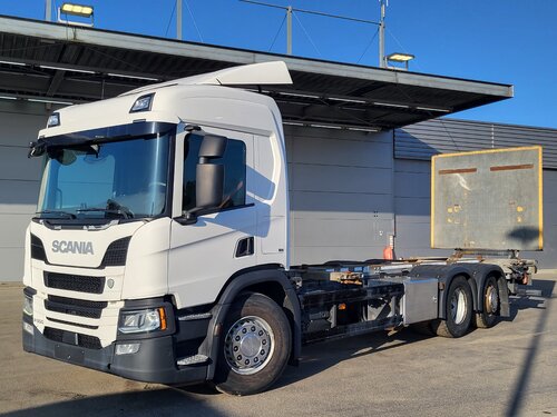  P500 6X2 SAXAS Camion à Caisse Mobile