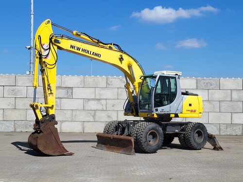 New Holland MH 5.6 Escavatore gommato