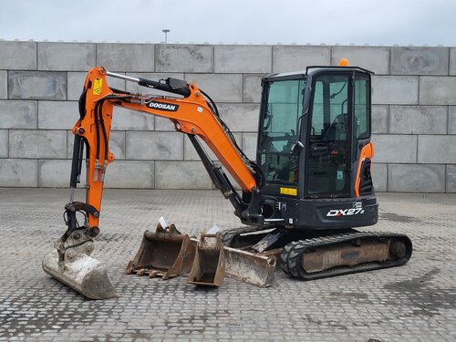 Doosan DX27 Z