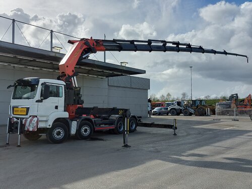MAN TGS 41.480 8X4 tegljač