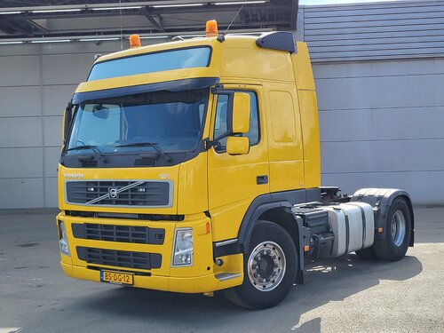 Volvo FM 400 4X2 Tractor