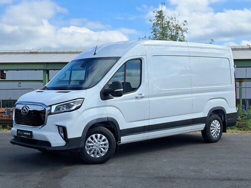 Maxus eDeliver 9 Closed box van