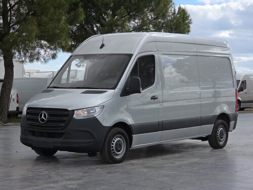 Mercedes Sprinter 215 CDI Fourgon utilitaire