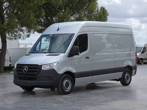 Mercedes Sprinter 215 CDI Fourgon utilitaire