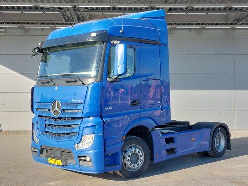 Mercedes Actros 1936 4X2 Trekker