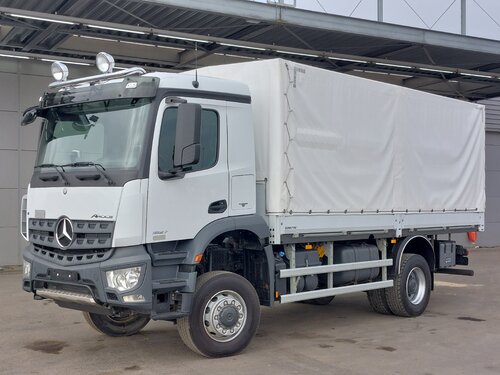 Mercedes Arocs 1827 4X4 Sonntag Шторки