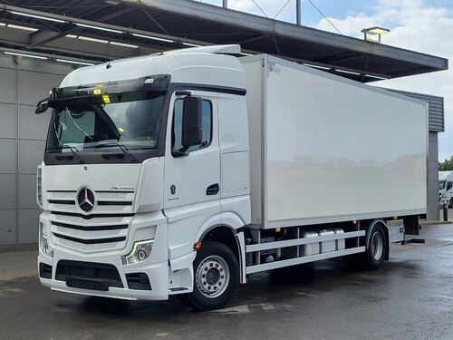 Mercedes Actros 1848 4X2 Ulefoss Skap Kassebil